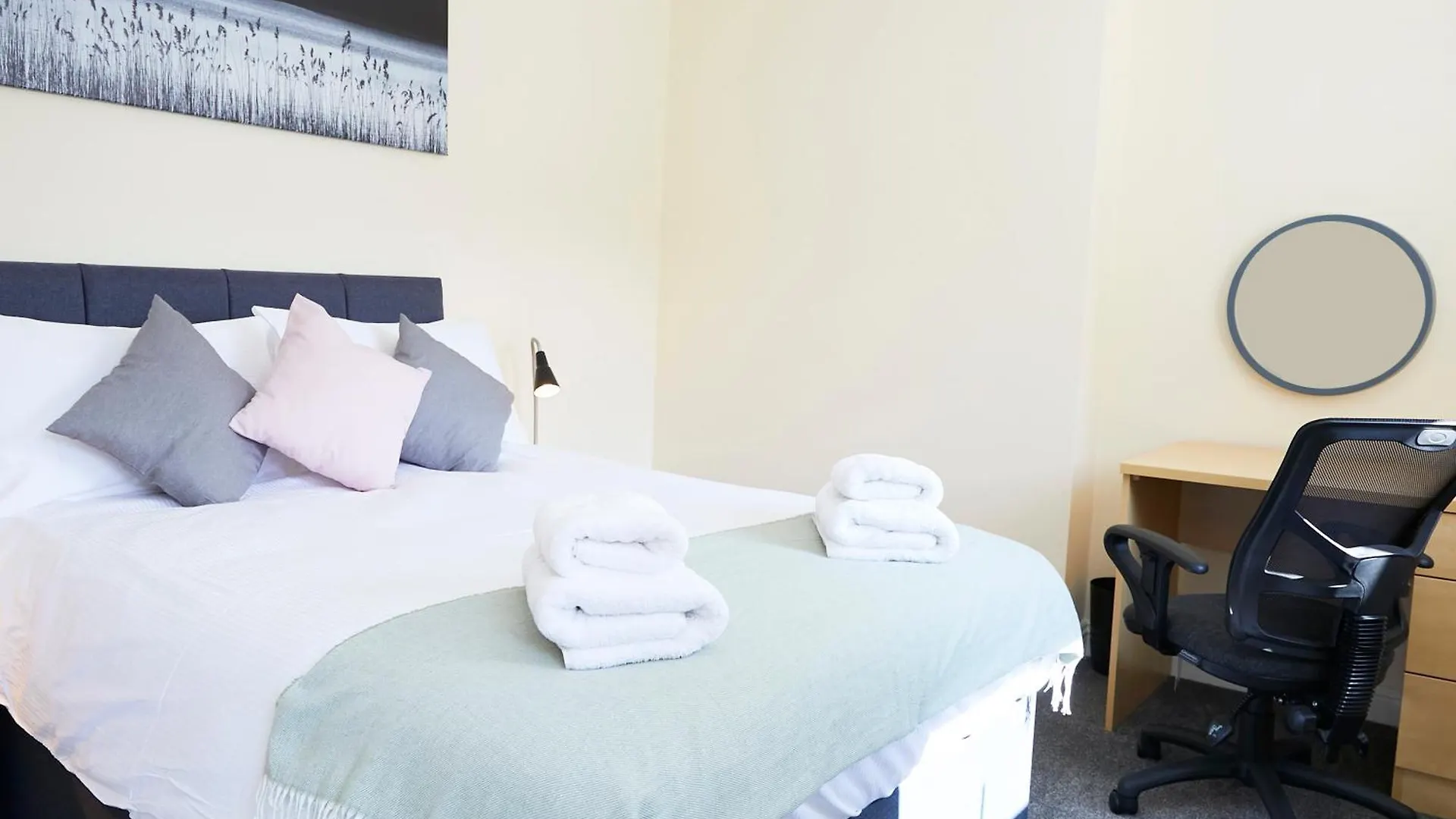 25 Newborough By Stay In Scarborough