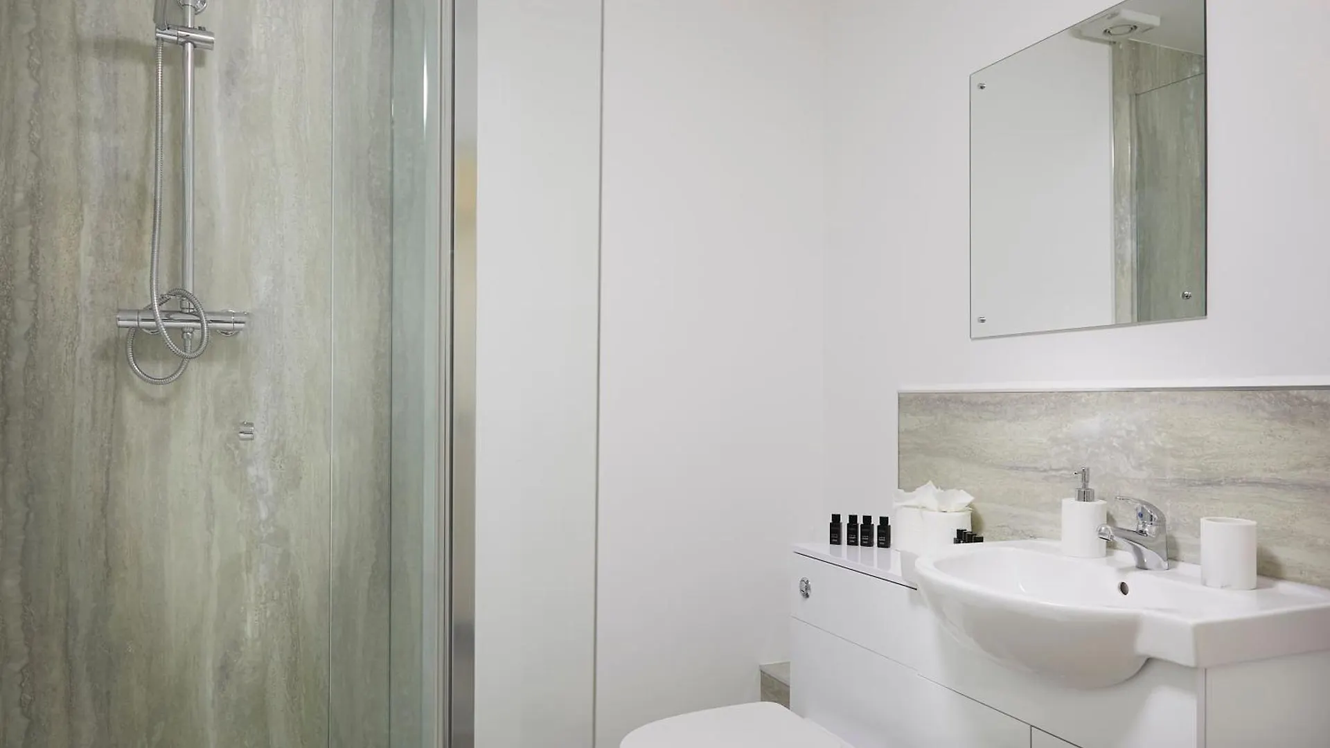 25 Newborough By Stay In Scarborough Appartement